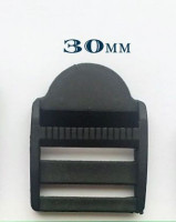 Пряжка 3-х щелевая пластик шир.30мм (500шт)